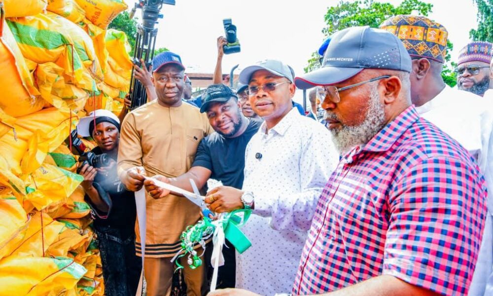 Kogi Flags Off Fertilizer Distribution to Farmers