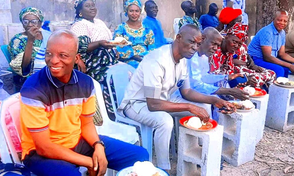 Vatsa Hosts Widows, Elderly for Christmas, Urges Tinubu to Ease Economic Hardship