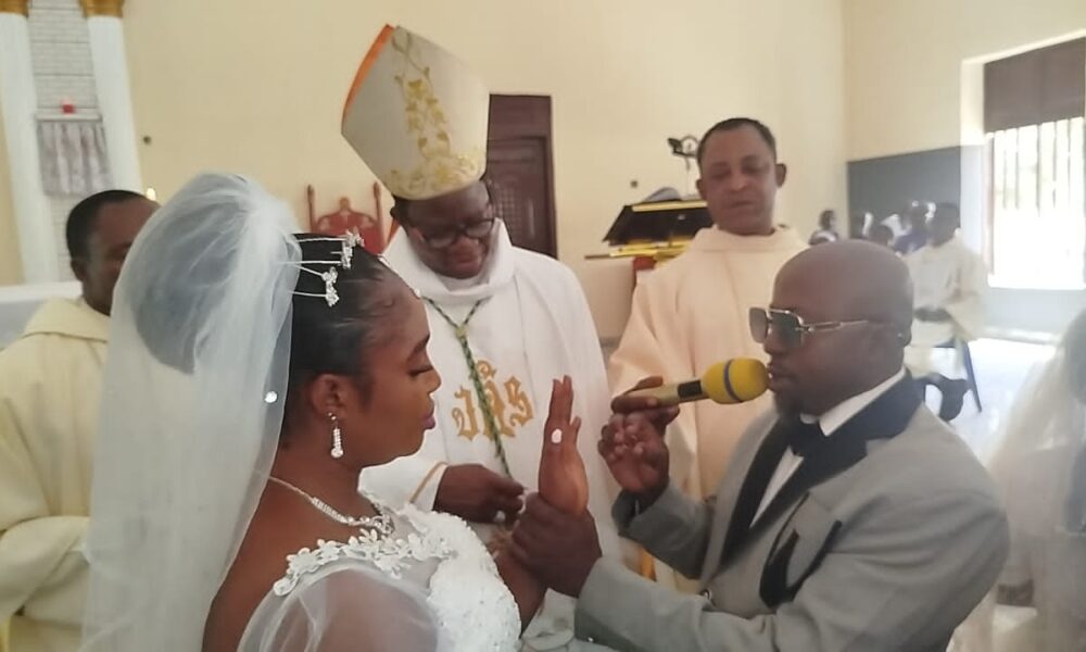 Catholic Bishop Blesses 21 Couples in Mass Wedding, Confirms 400 Worshippers