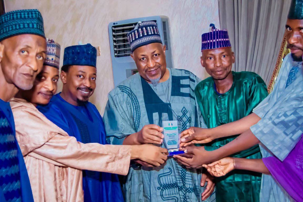 Ex-Councillors Honour Badaru with Appreciation Award