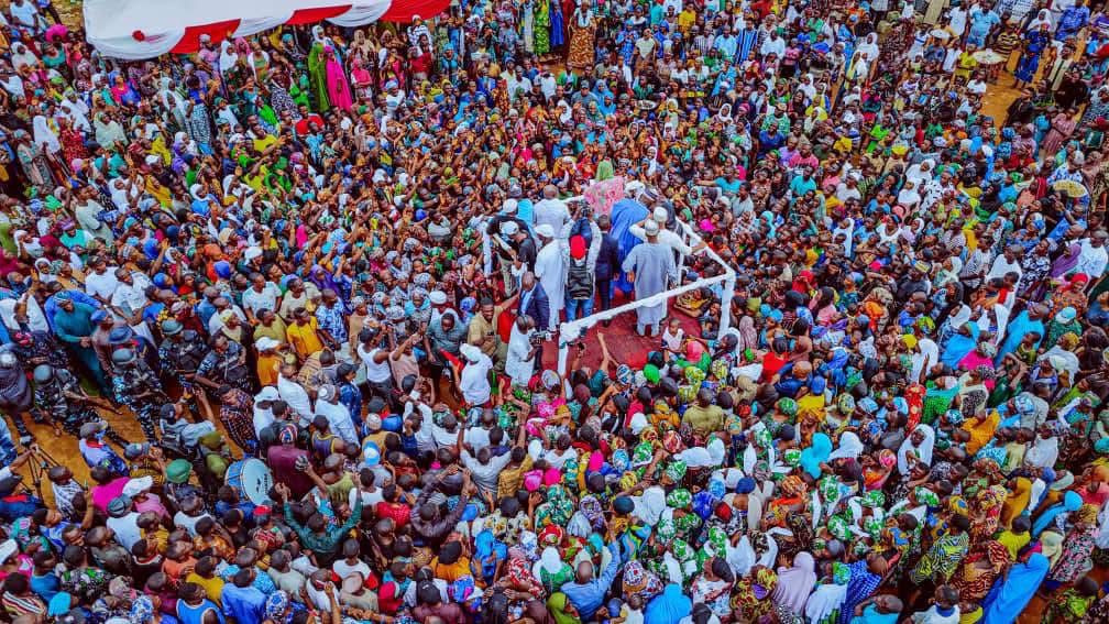 Senator in the Streets: Suspended Natasha Builds Markets, Not Excuses