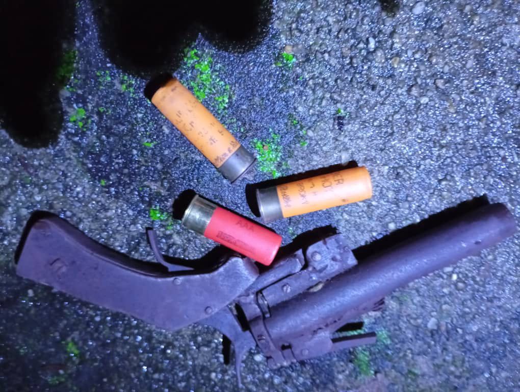 Police neutralize notorious armed robbery gang leader, recover weapon