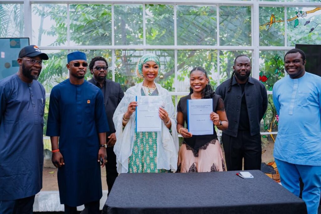 Art Ministry, Lens for Good Partner to Empower Creatives