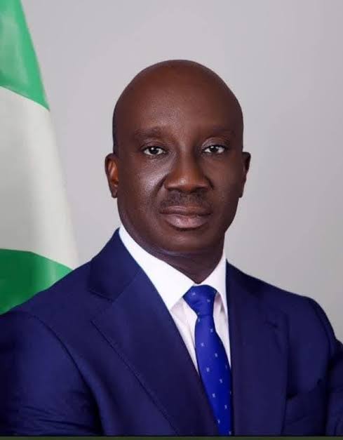 Governor Okpebholo Approves ₦17m Refund to Edo Principals Over Unpaid Uniform Debt