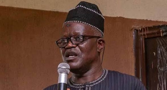 Niger South Senator Dumps PDP for APC, Shifts Senate Balance