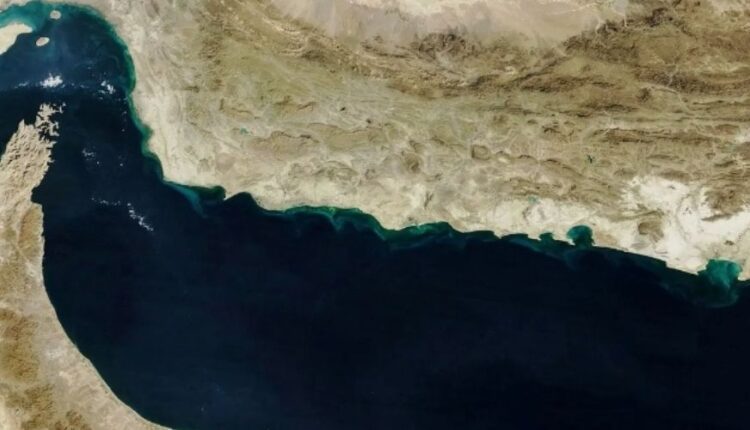 Hormuz Tensions: Oil Route Showdown Raises Global Economic Stakes