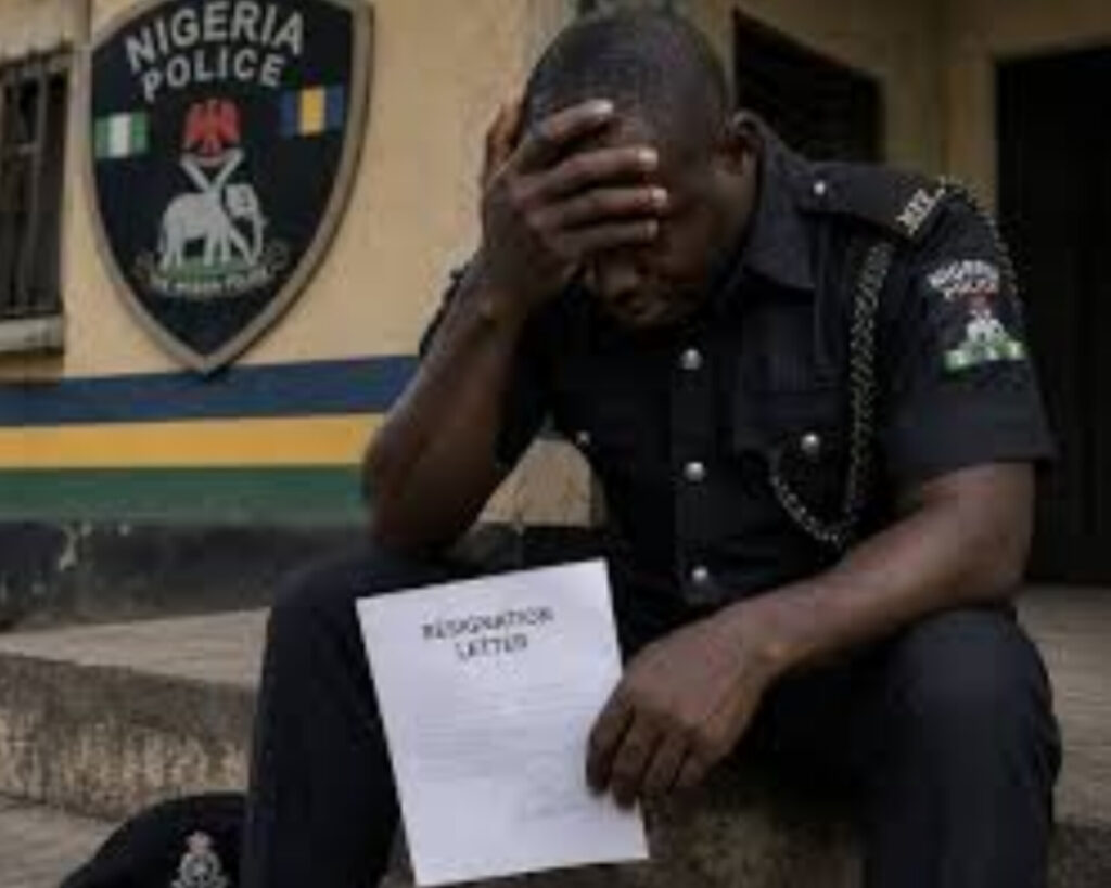 Police corporal resigns after two years without access to salary